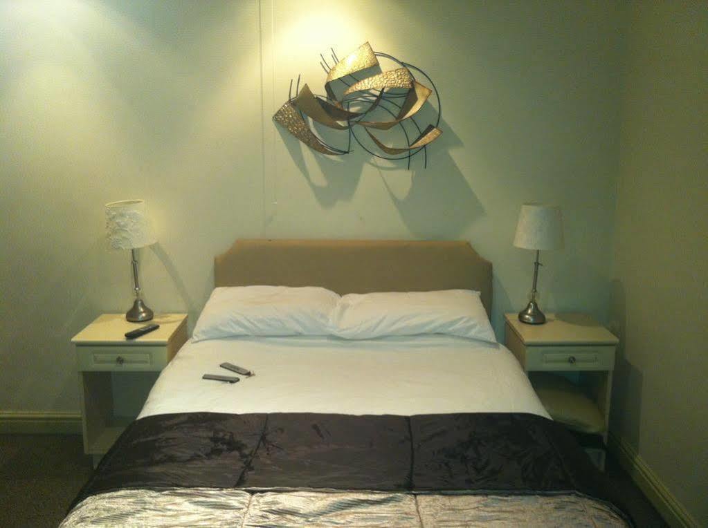 Dimple Well Lodge Hotel Wakefield Ngoại thất bức ảnh